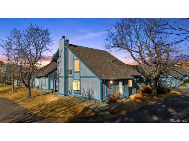 2418 S Victor St A, Aurora, CO 80014