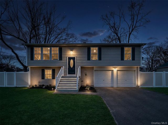 45 Magnolia Drive, Selden, NY 11784