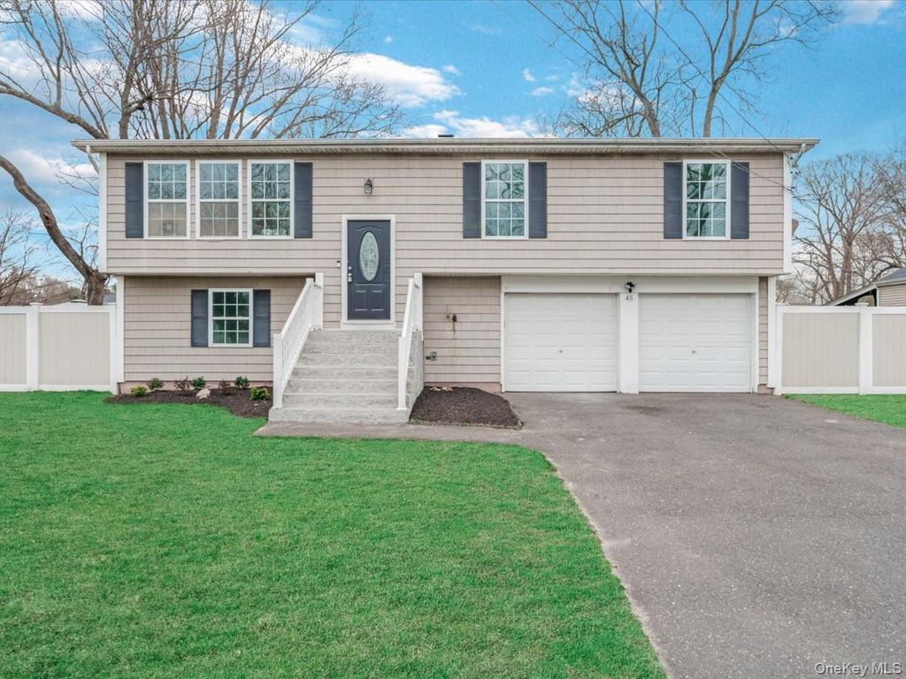 45 Magnolia Drive, Selden, NY 11784