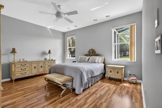 9848 Crescent View Drive S, Boynton Beach, FL 33437