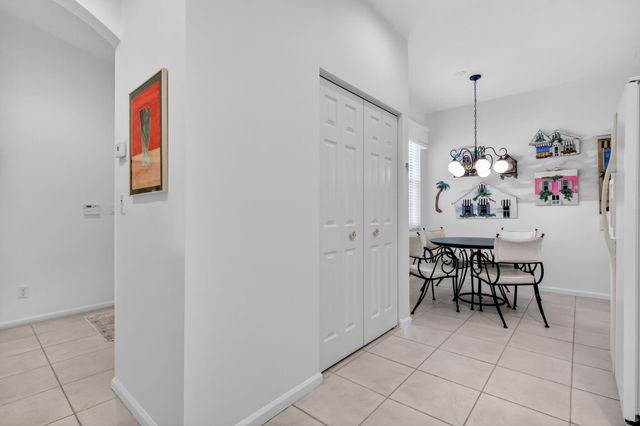 9848 Crescent View Drive S, Boynton Beach, FL 33437