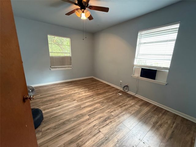 1200 Park Drive, Denison, TX 75020