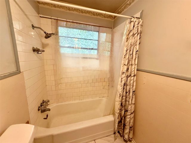 1200 Park Drive, Denison, TX 75020