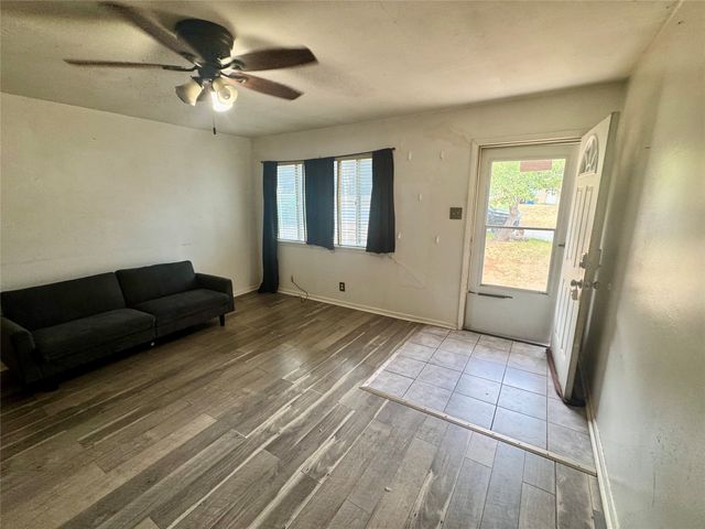 1200 Park Drive, Denison, TX 75020