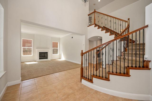 2184 Mt Errigal Ln, Lincoln, CA 95648