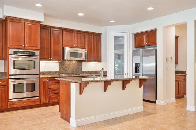 2184 Mt Errigal Ln, Lincoln, CA 95648