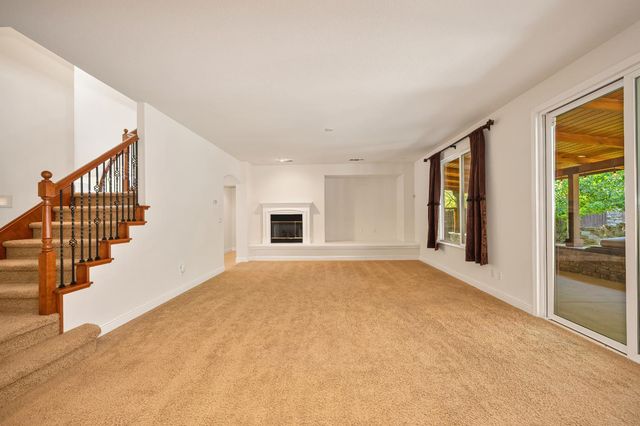 2184 Mt Errigal Ln, Lincoln, CA 95648