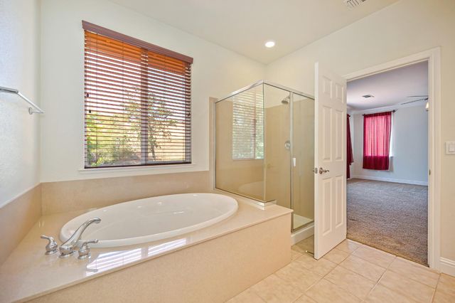 2184 Mt Errigal Ln, Lincoln, CA 95648