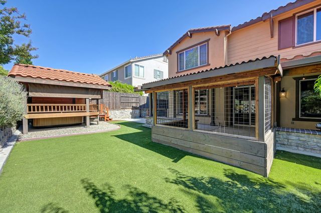2184 Mt Errigal Ln, Lincoln, CA 95648