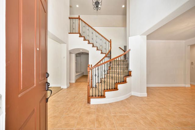 2184 Mt Errigal Ln, Lincoln, CA 95648