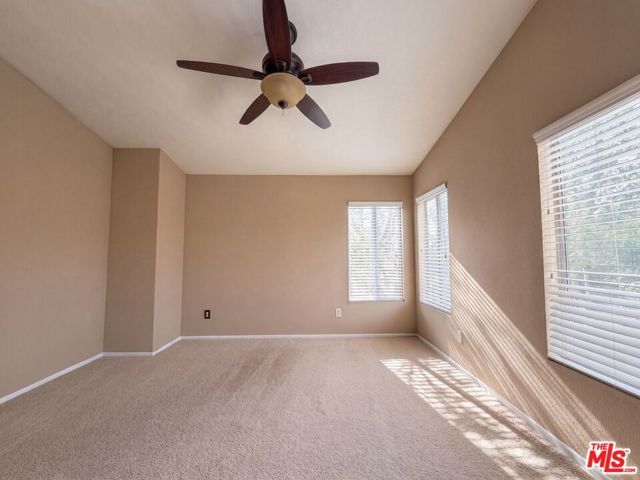 5539 W Avenue L6, Lancaster, CA 93536