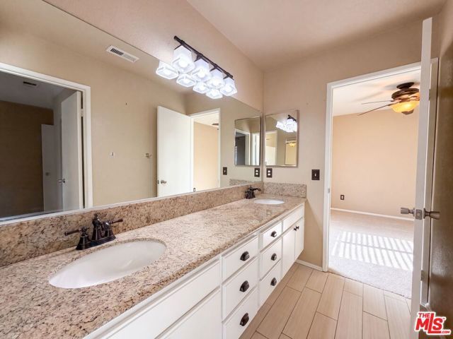 5539 W Avenue L6, Lancaster, CA 93536