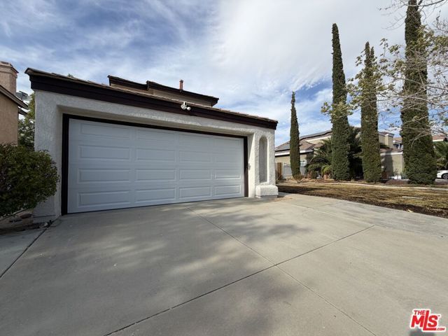 5539 W Avenue L6, Lancaster, CA 93536