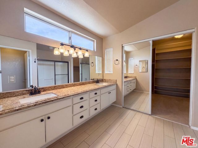 5539 W Avenue L6, Lancaster, CA 93536