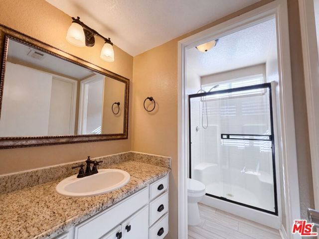 5539 W Avenue L6, Lancaster, CA 93536