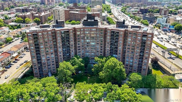 61-20 Grand Central Parkway C1102, Forest Hills, NY 11375
