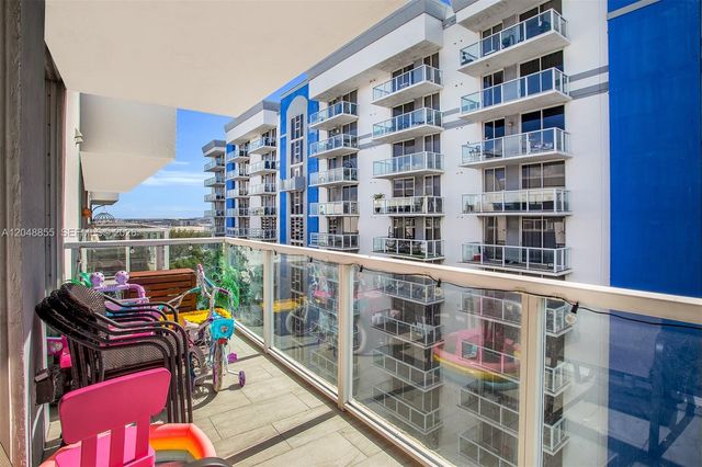 5091 NW 7th St TS-11, Miami, FL 33126