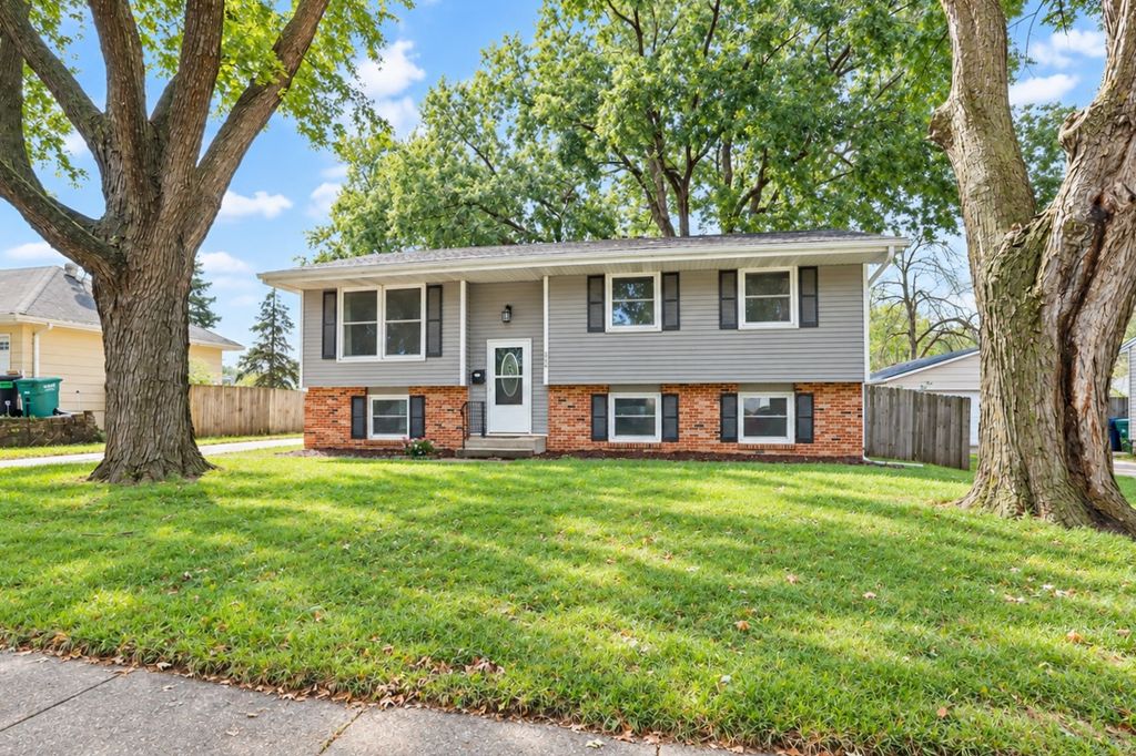 106 NE Sherman Drive, Ankeny, IA 50021