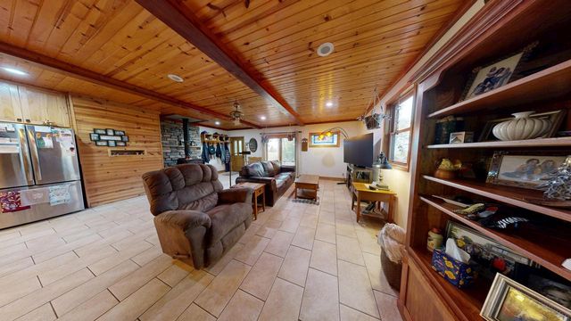 S1814 Stenslien LANE, Westby, WI 54667