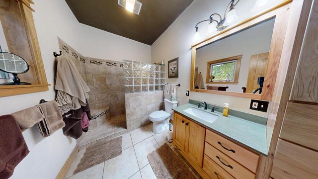 S1814 Stenslien LANE, Westby, WI 54667