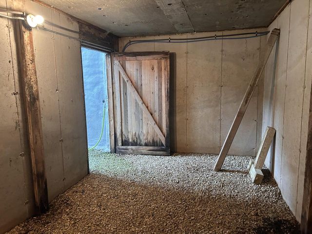 S1814 Stenslien LANE, Westby, WI 54667