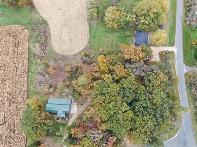 S1814 Stenslien LANE, Westby, WI 54667