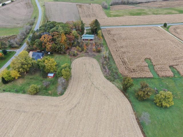 S1814 Stenslien LANE, Westby, WI 54667