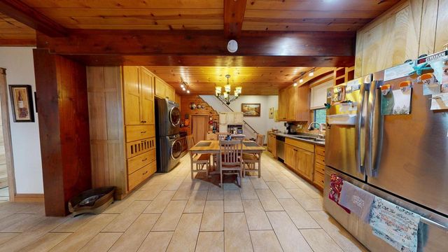 S1814 Stenslien LANE, Westby, WI 54667