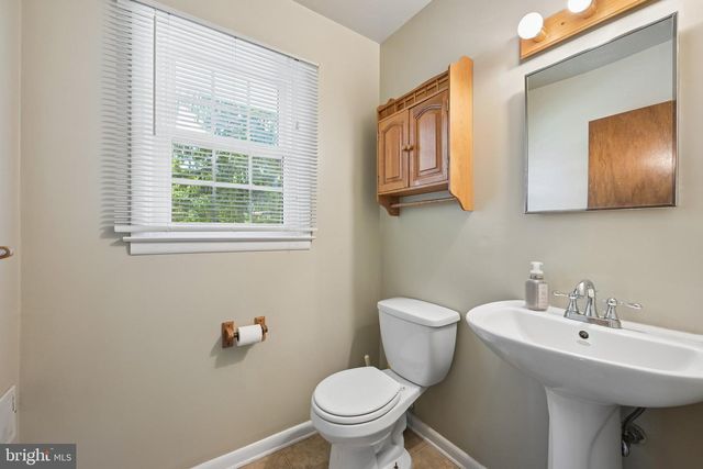 649 CORNWALLIS DR, Mount Laurel, NJ 08054