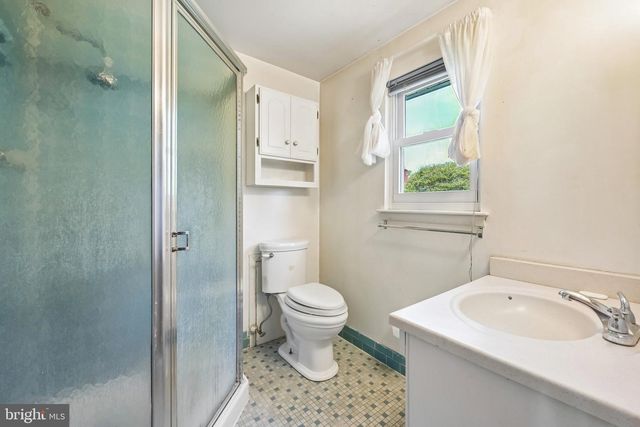 649 CORNWALLIS DR, Mount Laurel, NJ 08054
