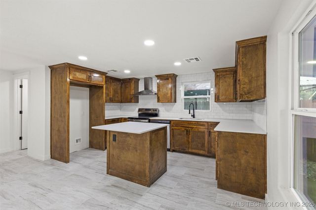 62 Jolene Reid, Mead, OK 73449