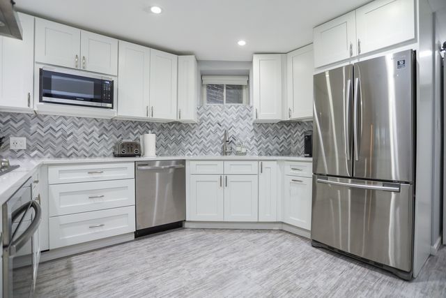 3556 N Wilton Avenue G, Chicago, IL 60657