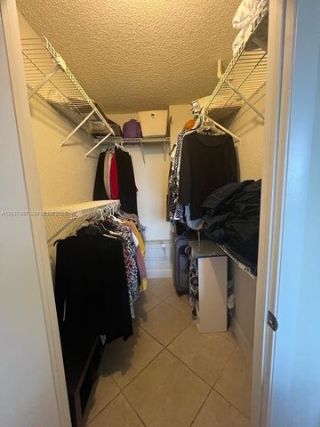8215 Lake Dr 401, Doral, FL 33166