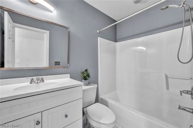 12066 Nathaniel Lane, Twinsburg, OH 44087