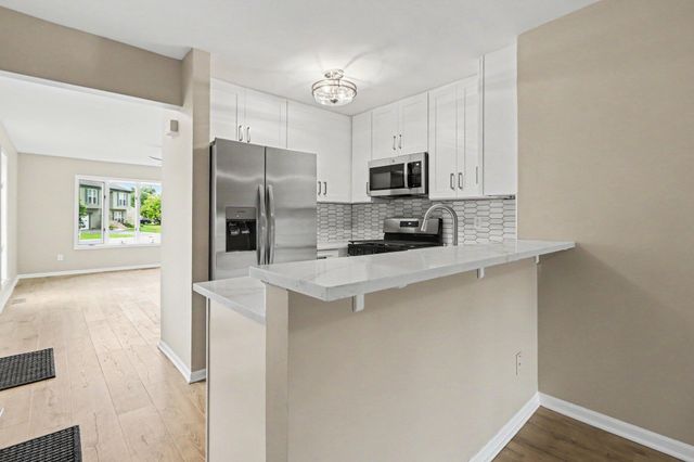 1140 W 59th Place, Merrillville, IN 46410