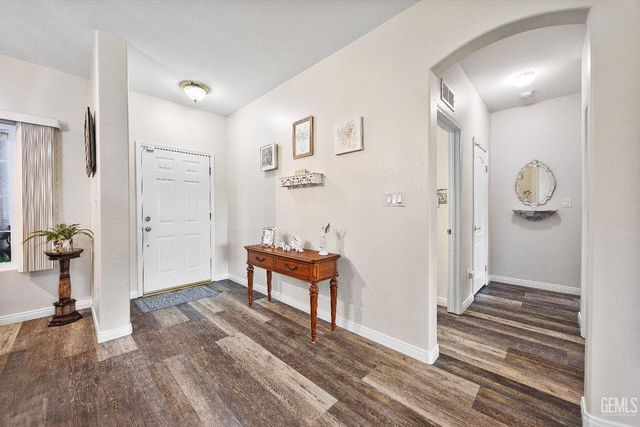 12003 Roaring River Avenue, Bakersfield, CA 93311