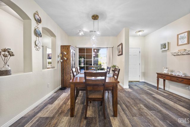 12003 Roaring River Avenue, Bakersfield, CA 93311