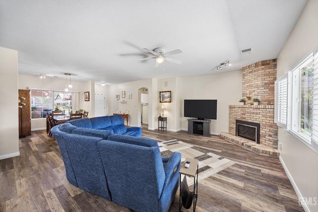 12003 Roaring River Avenue, Bakersfield, CA 93311