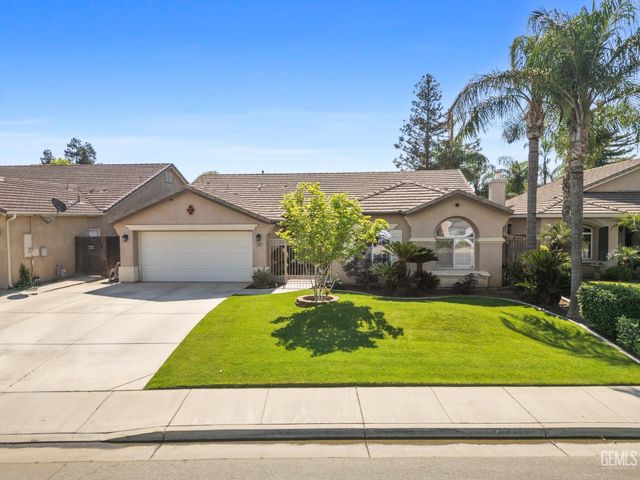 12003 Roaring River Avenue, Bakersfield, CA 93311