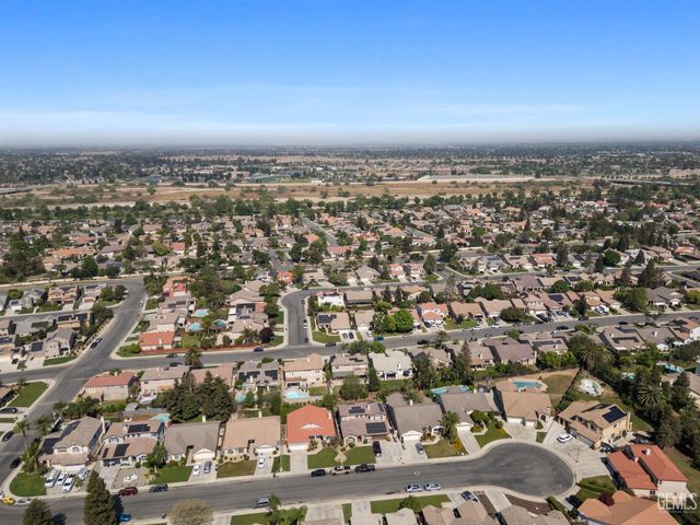 12003 Roaring River Avenue, Bakersfield, CA 93311