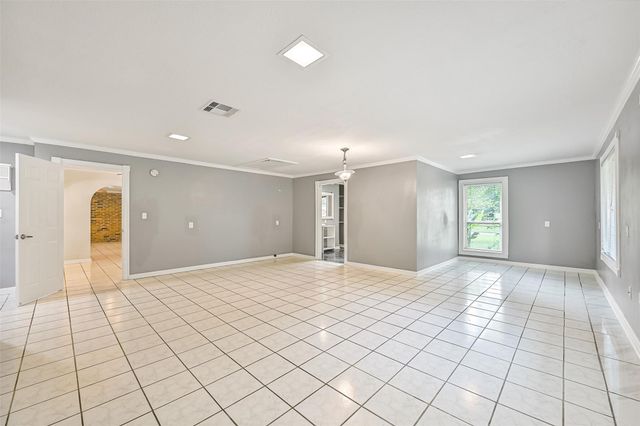 524 Fairdale Street, Friendswood, TX 77546