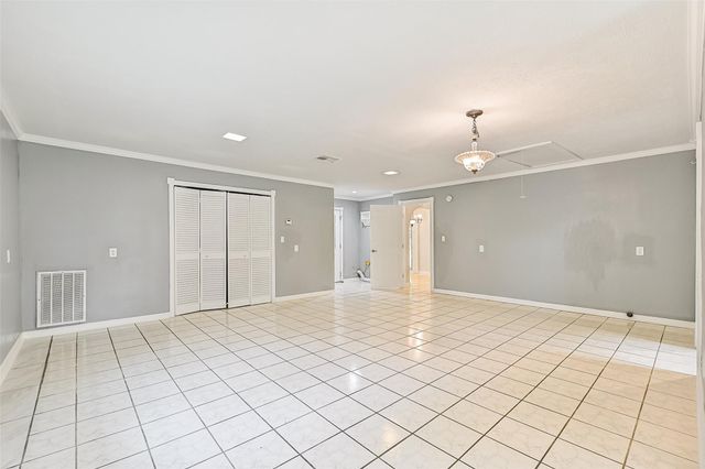 524 Fairdale Street, Friendswood, TX 77546