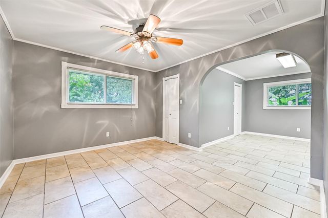 524 Fairdale Street, Friendswood, TX 77546