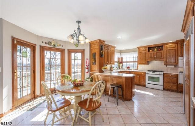 10 Mountain View Dr, Wantage Twp., NJ 07461