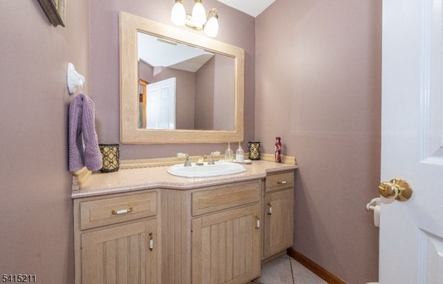 10 Mountain View Dr, Wantage Twp., NJ 07461