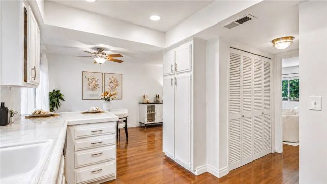 432 S Oak Knoll Avenue 4, Pasadena, CA 91101