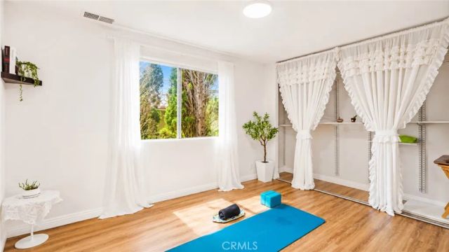 432 S Oak Knoll Avenue 4, Pasadena, CA 91101