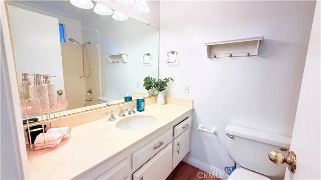 432 S Oak Knoll Avenue 4, Pasadena, CA 91101