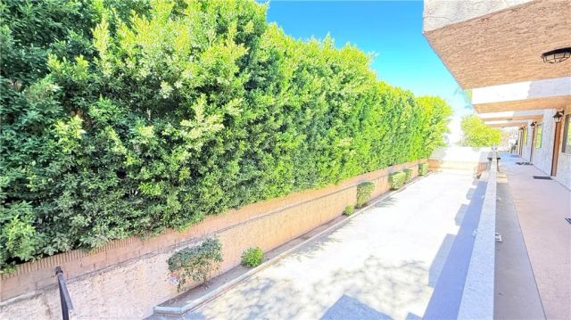 432 S Oak Knoll Avenue 4, Pasadena, CA 91101