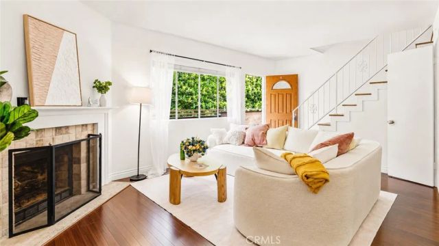 432 S Oak Knoll Avenue 4, Pasadena, CA 91101